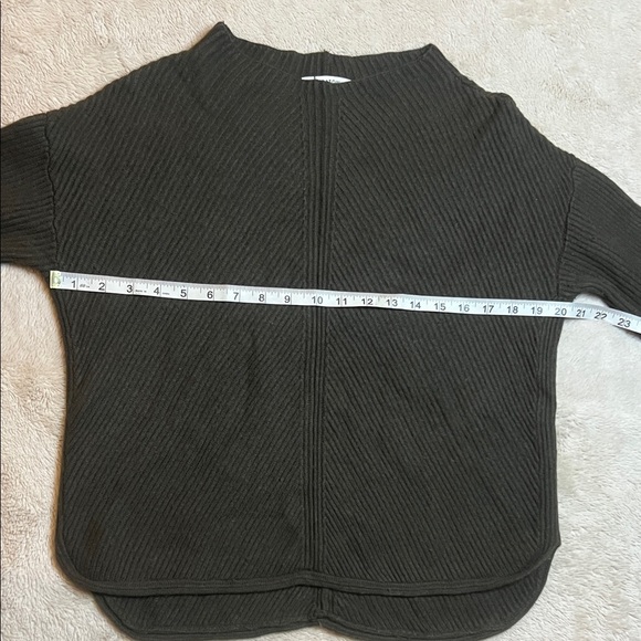 Babaton Wool & Linen Blend Dark Olive Green Ribbed Mock Neck Sweater Women’s M - Picture 7 of 11